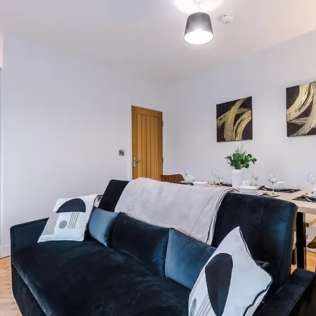 Gorgeous Abode - Roof Terrace Apartment