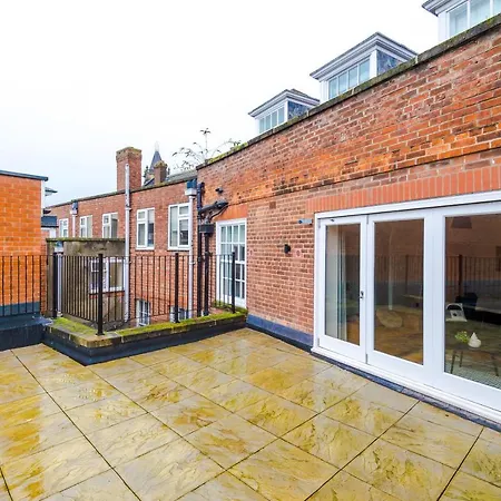 Gorgeous Abode - Roof Terrace Apartment York